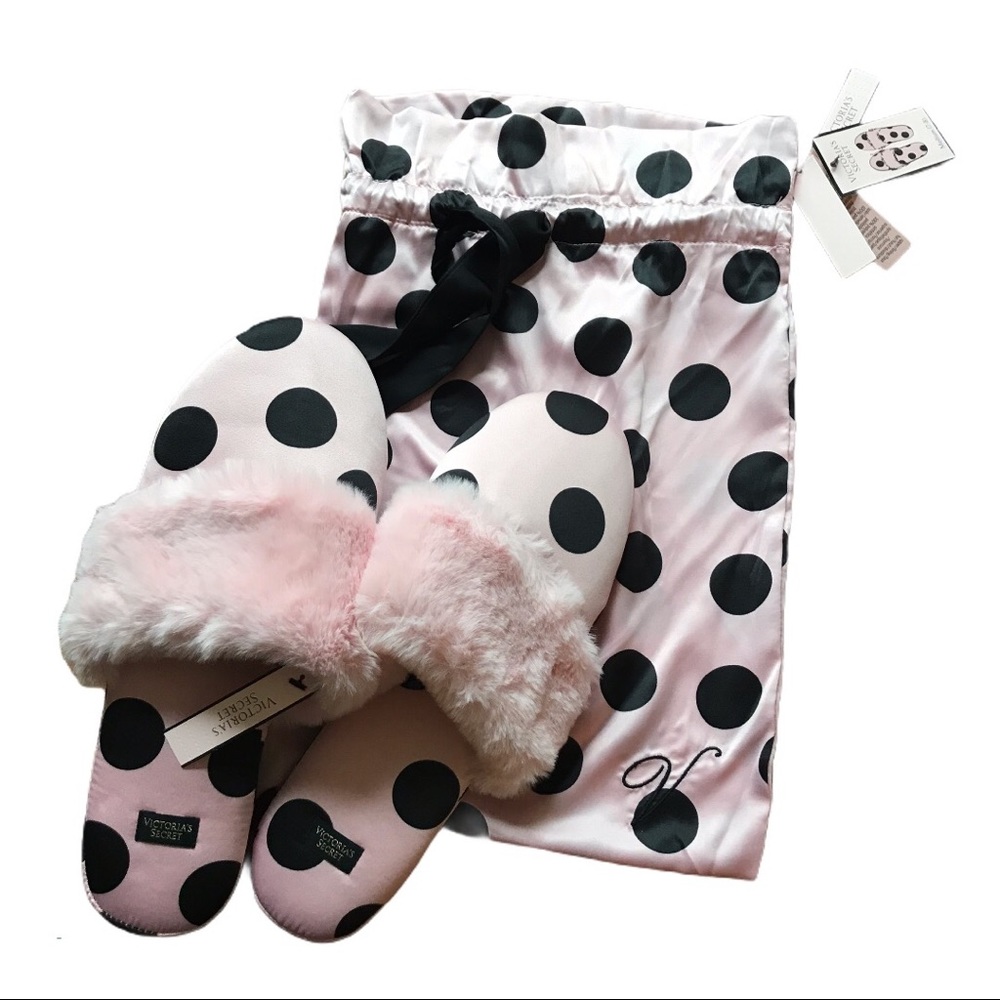 Victoria’s Secret Signature Satin Slippers (M)